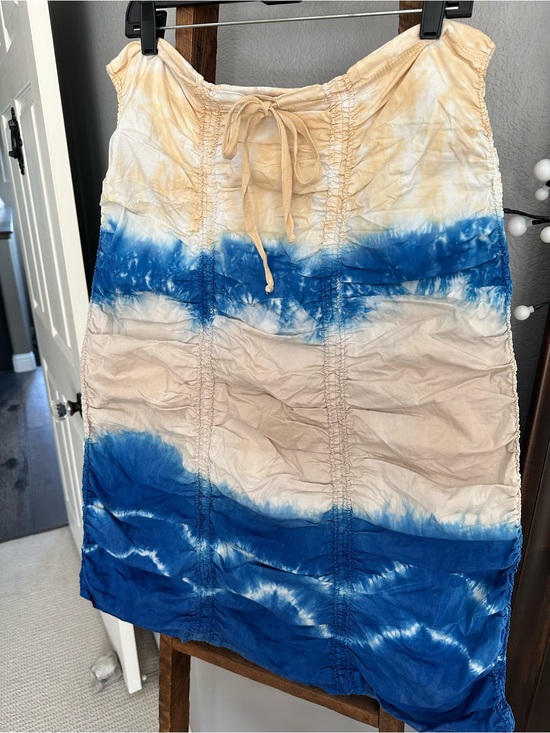 Wearables Dresses & Skirts - Wearables NWT Tie-Dye Blue and Cream Midi Skirt with Drawstring Waist size large